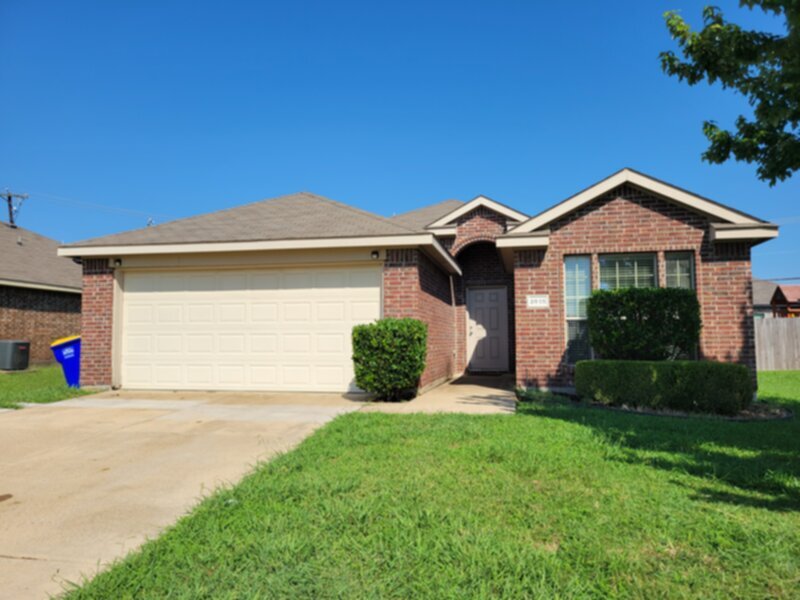 Primary Photo - 3 BEDROOM IN SEAGOVILLE***