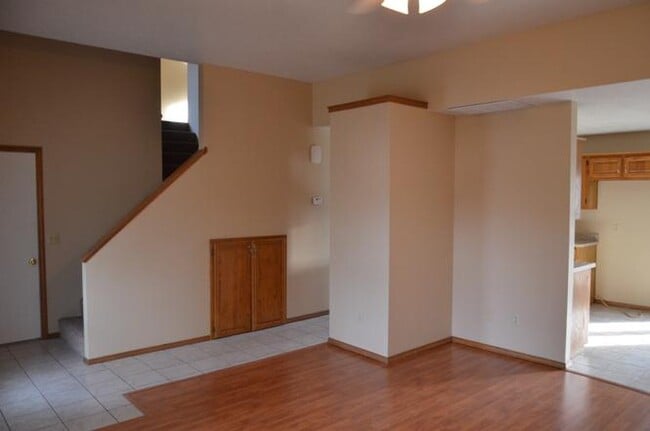 Building Photo - 404 Pace Ct