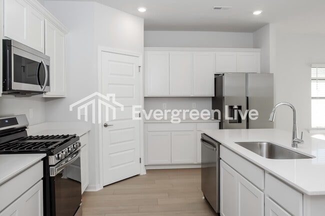 Foto del edificio - 312 Pond Spg Dr