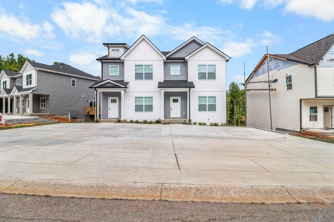 Building Photo - 409 Cook Dr