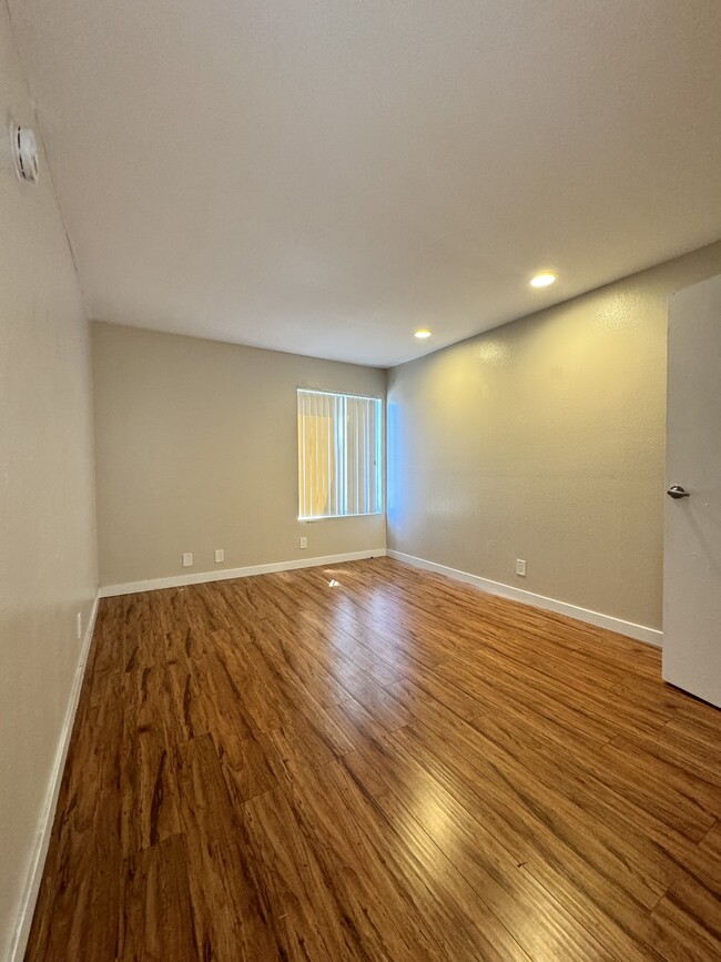 Foto del edificio - 11263 Mississippi Ave