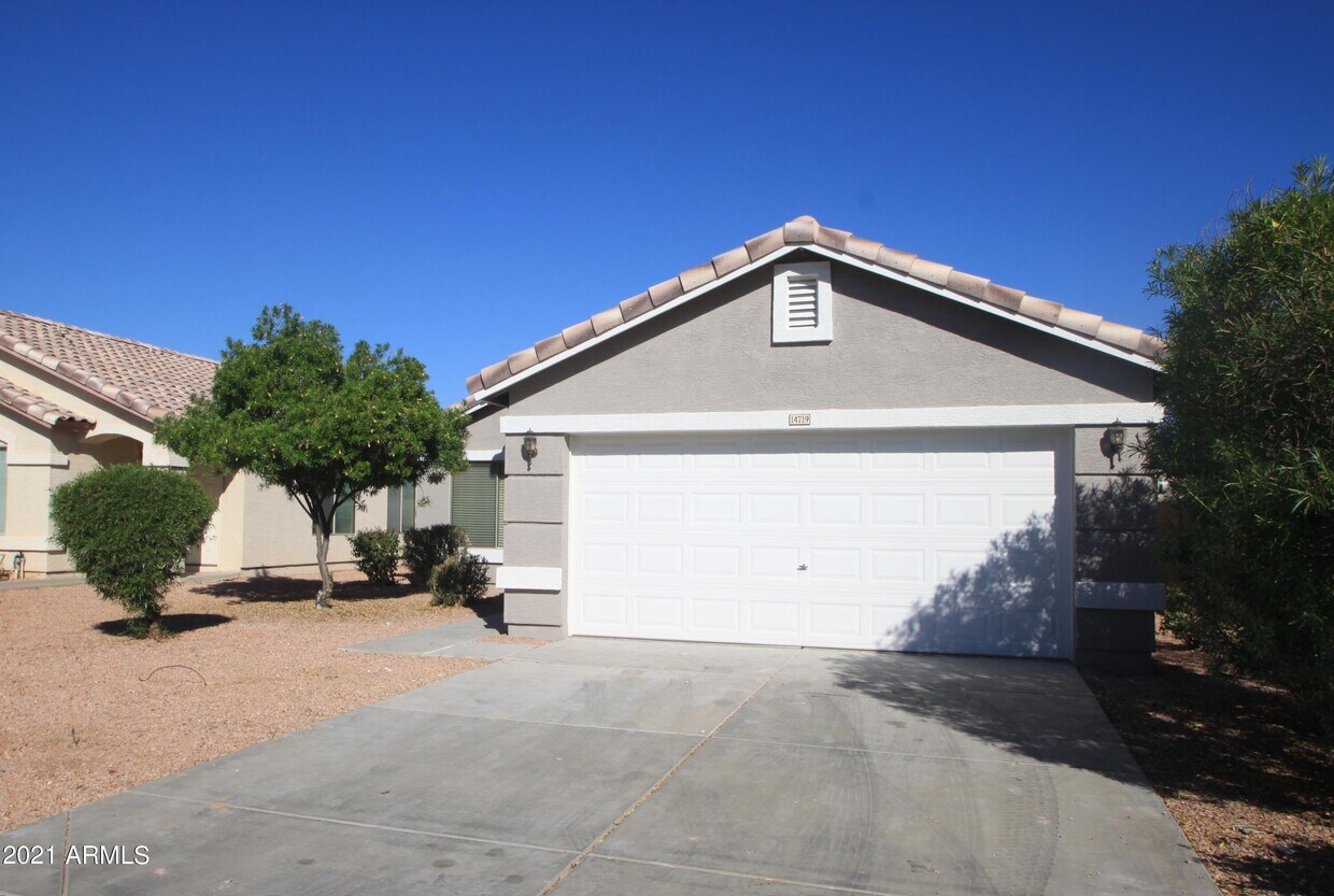 Primary Photo - 14719 N 148th Ave