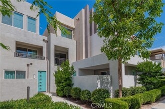 Building Photo - 207 Magnet