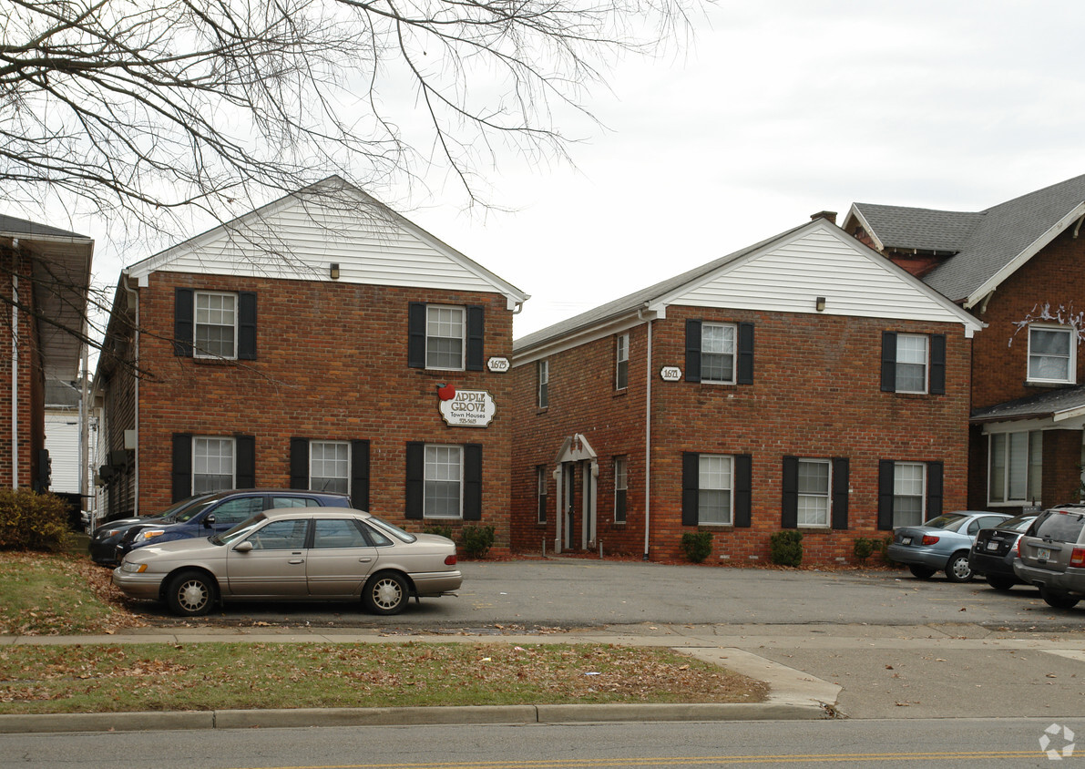 Building Photo - Apple Grove