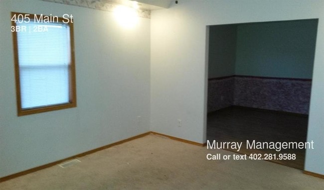 Building Photo - 405 N Main St