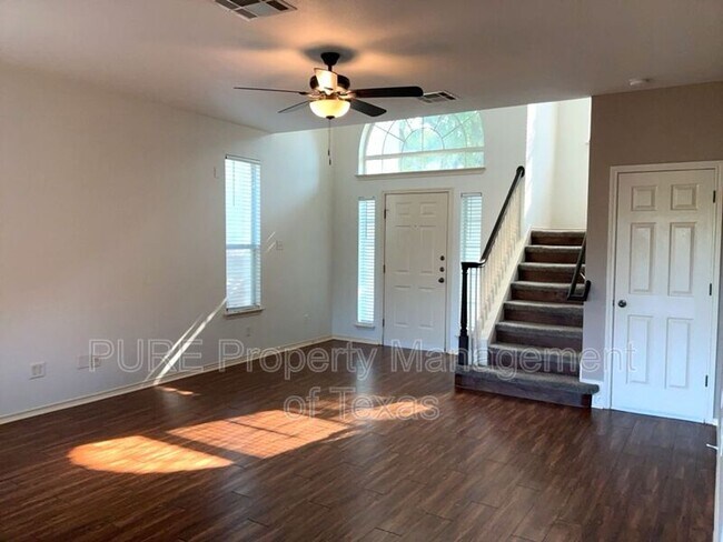 Building Photo - 10520 Dunham Forest Rd