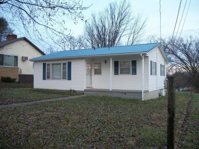 Primary Photo - 2 bedroom 1 bath house Morristown, TN