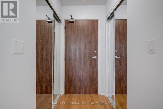 Building Photo - 1 Elm Dr W