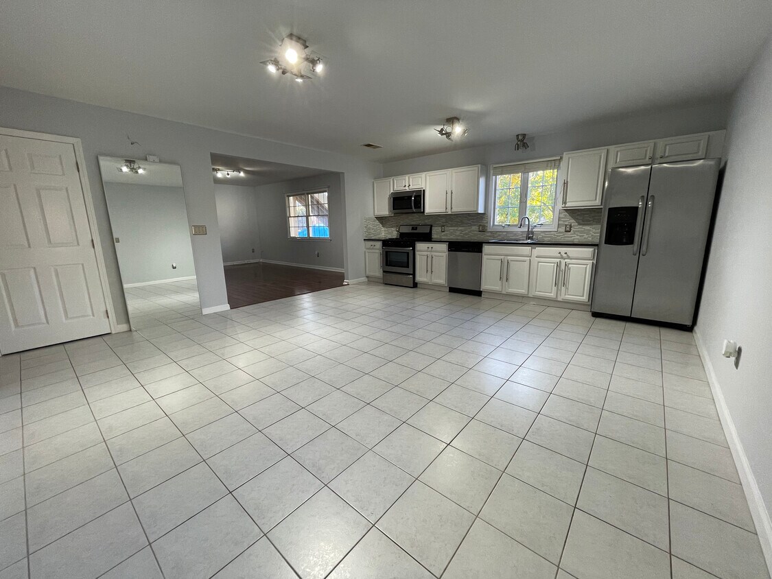 2 Patton St Unit Floor 1, Lodi, NJ 07644 Apartments in Lodi, NJ