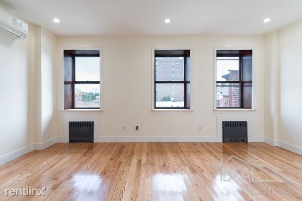 Building Photo - 242 9th St