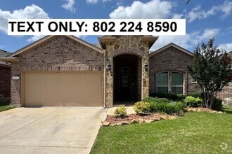 Building Photo - 3309 Tamarack Ln