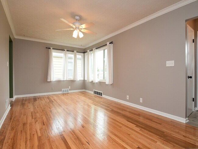 Building Photo - 6939 Binney St