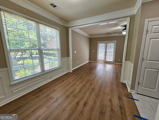 Building Photo - 6162 Deluna Way