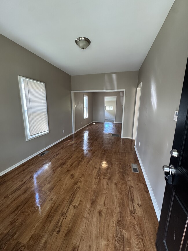 Photo - 206 N Sutphin St House