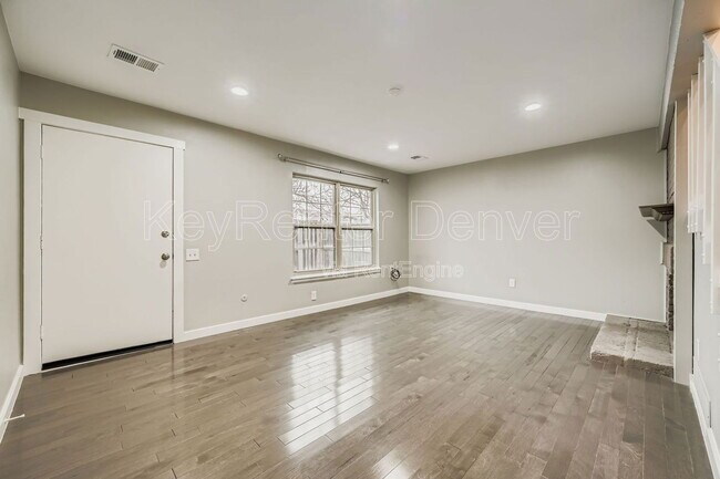 Foto del edificio - 7053 S Knolls Way