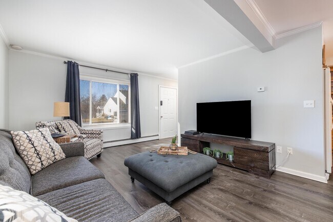 Foto del edificio - 15 Lake Dr