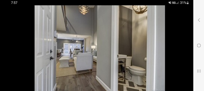 Foto del edificio - 326 Settlers Ln