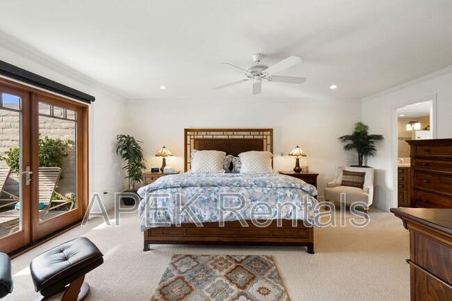 Building Photo - 74939 Vía Lago