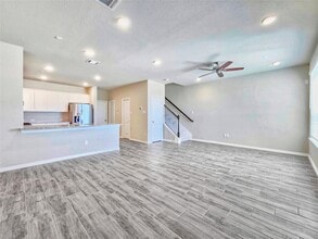 Building Photo - 8002 Scanlan Trce