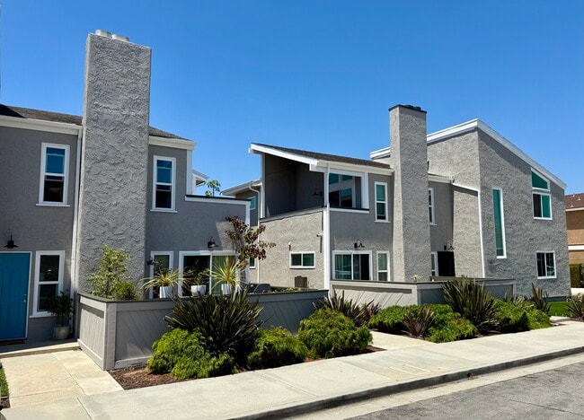 Building Photo - 16871 Green Ln