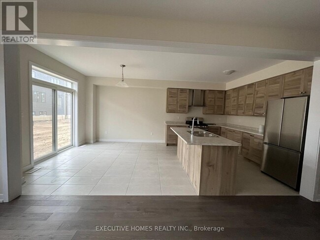 Building Photo - 170 Lilac Cir