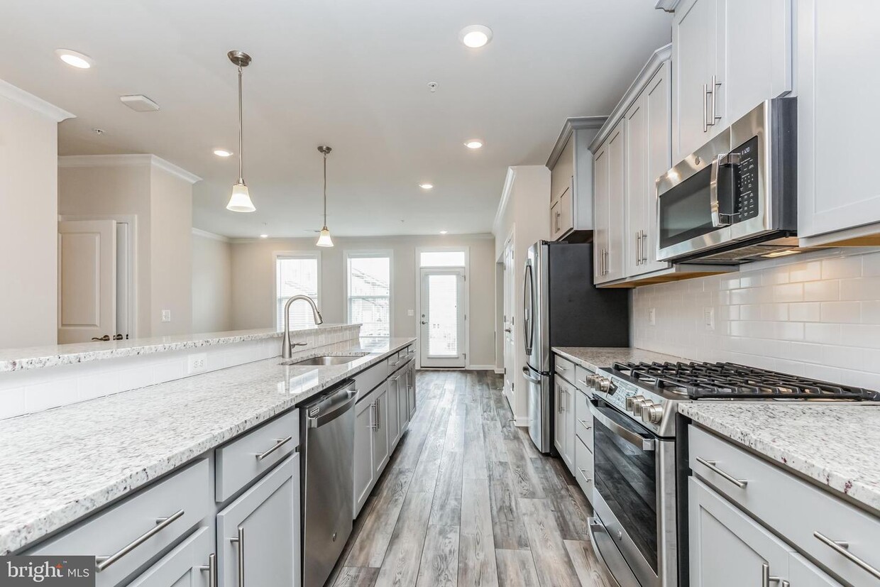 Foto principal - 20763 Heron Landing Dr