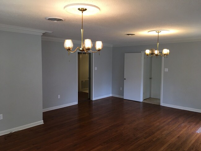 Building Photo - Arcadia Dr