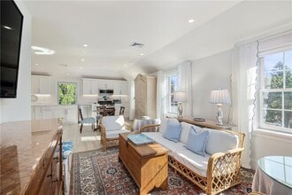 Building Photo - 342 Boulevard Blvd