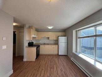 Building Photo - 6763-6192 192 St