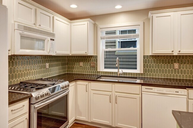 Building Photo - 5707 26th Ave NW