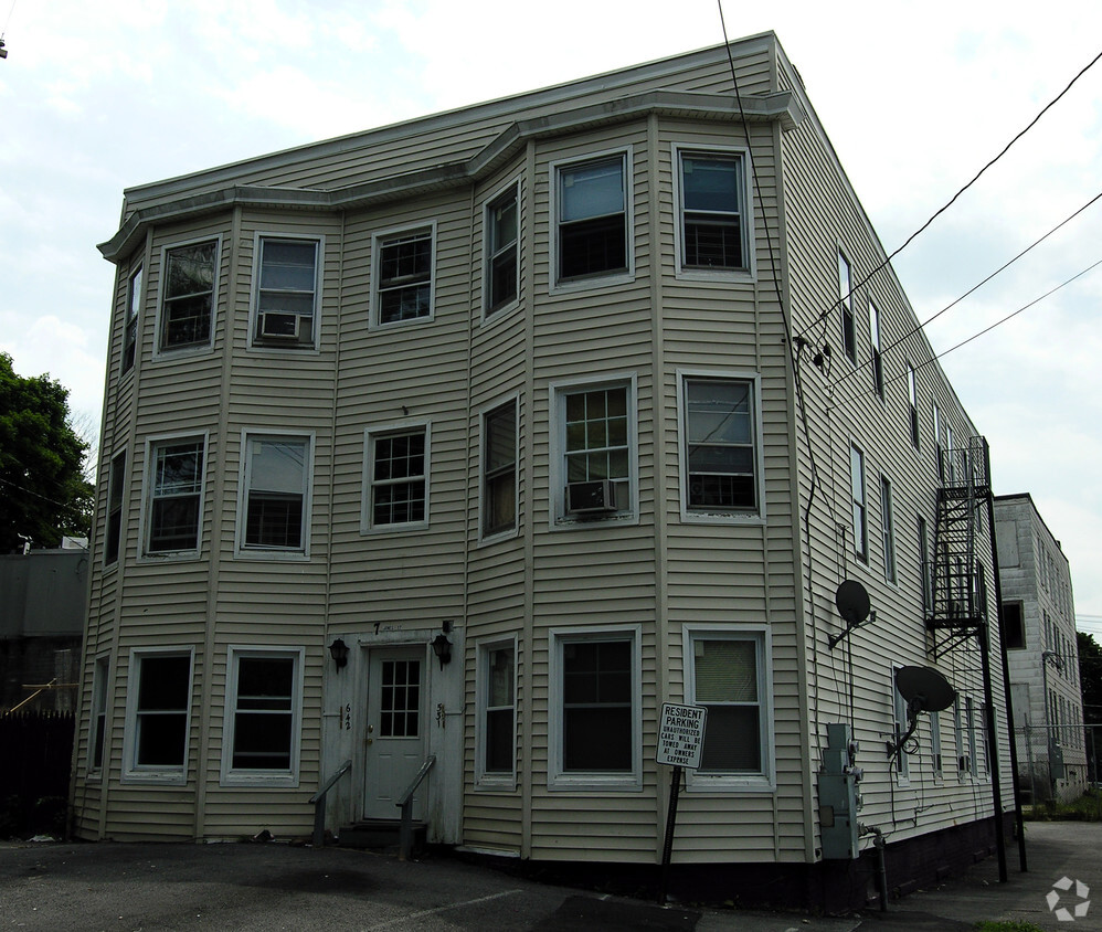 7 Jones St, Poughkeepsie, NY 12603 - Apartments in Poughkeepsie, NY ...