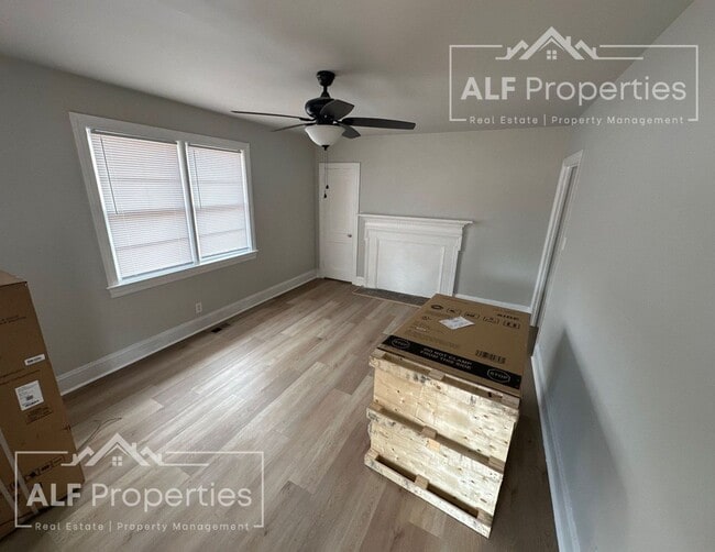 Building Photo - Newly Renovated 2-Bedroom Home on a Corner Lot