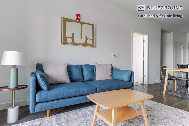 Foto del edificio - 100 N Addison Ave