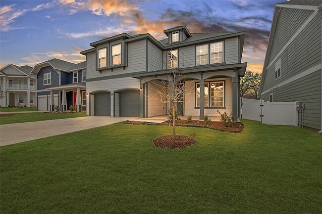 Photo - 1605 Katharina Ave House