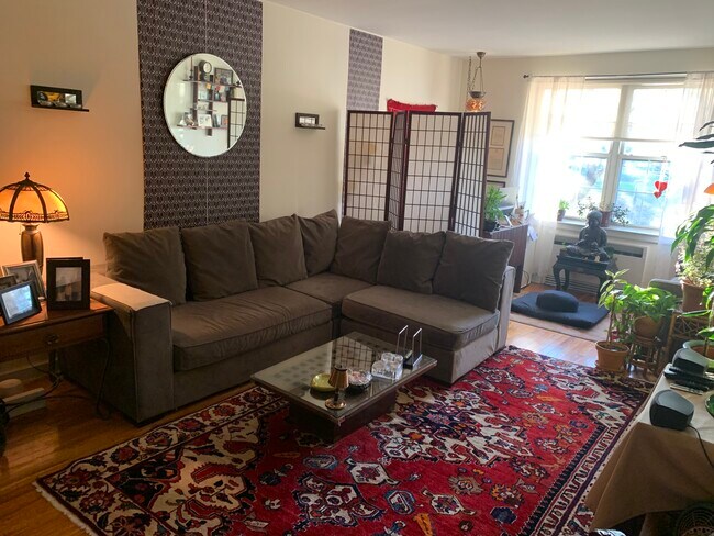 Sala de estar - 8300 Boulevard E