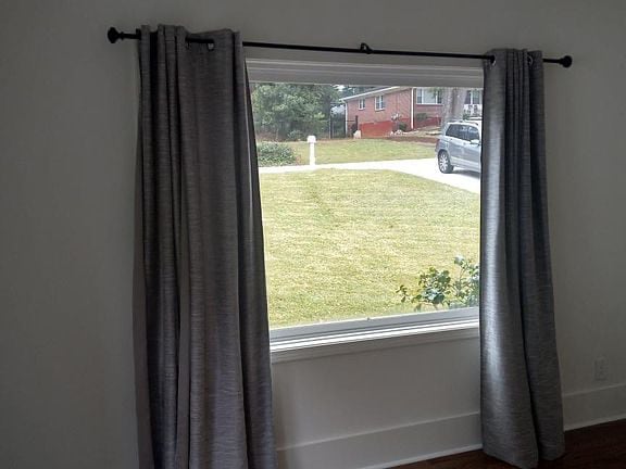 Building Photo - 1658 Ponderosa Pine Dr E