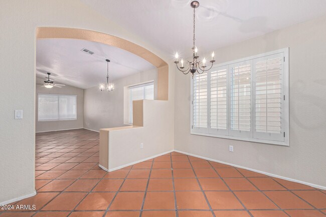 Building Photo - 8190 W Behrend Dr