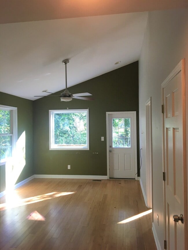 Building Photo - 3111 Stedman Dr
