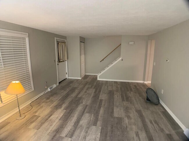Living Room - 3233 Hewitt Ave NW