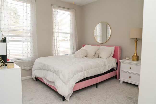 Building Photo - 716 Ironwood Ln