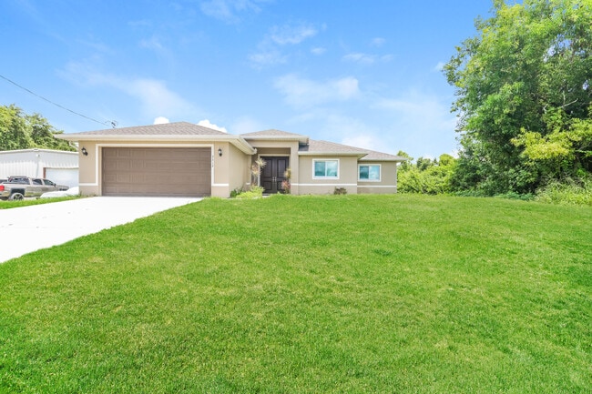 Building Photo - 3312 26th St SW