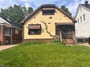 Building Photo - 907 Rondel Rd