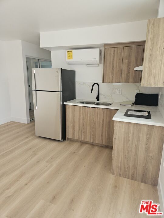 Foto del edificio - 3207 W 18th St