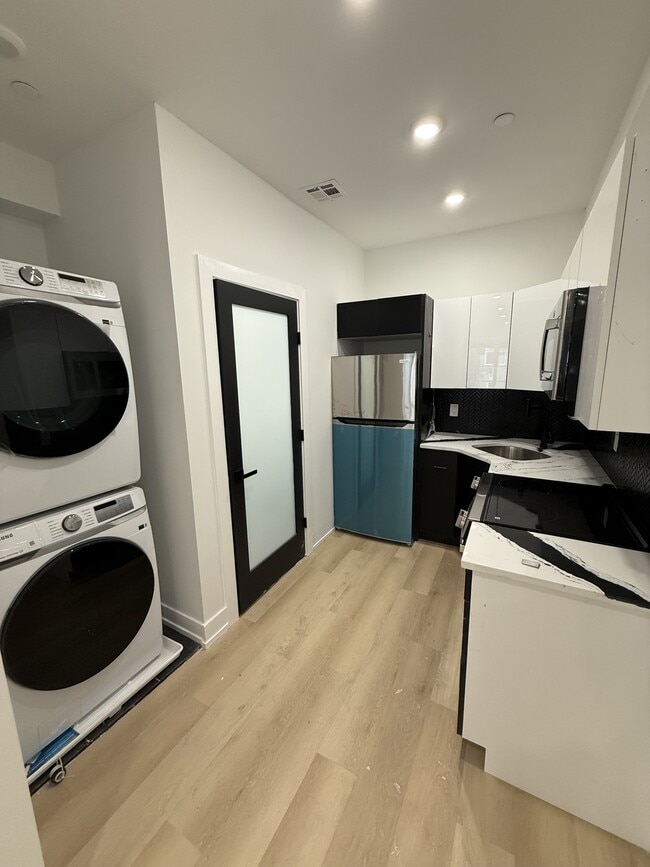 Photo - 1216 W Butler St (Philadelphia, PA) Apartment