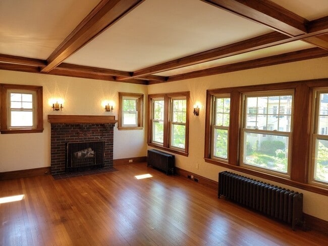 Foto del edificio - 133 Fairview Ave