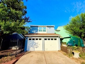 Building Photo - 4507 Terrace Manor Dr