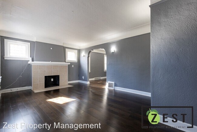 Building Photo - 3 br, 1.5 bath House - 15865 Monte Vista St