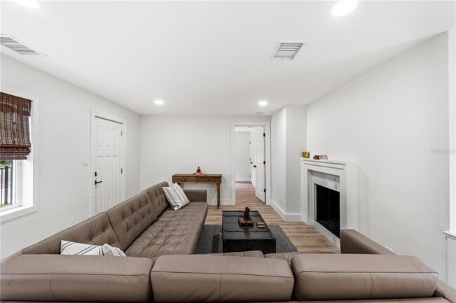 Building Photo - 4501 N Highland Ave