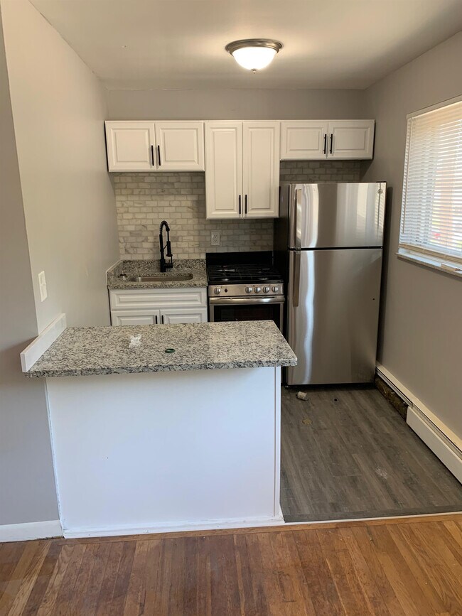 Foto del edificio - 2705 Willard Ave