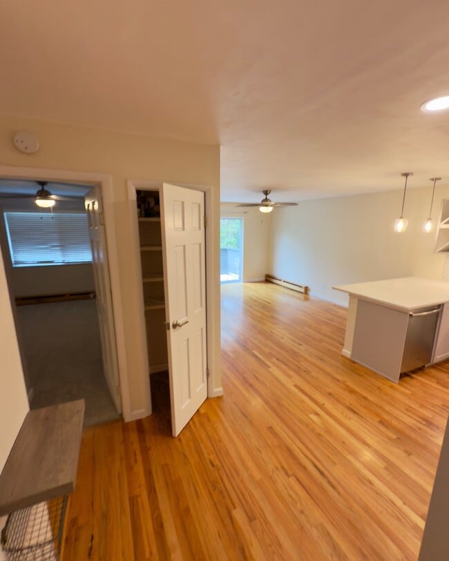Photo - 1410 York St Apartment